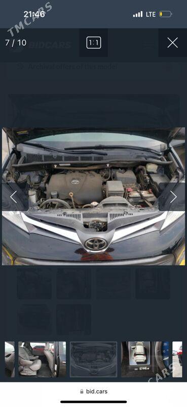 Toyota Sienna 2018 - 430 000 TMT - Хитровка - img 9