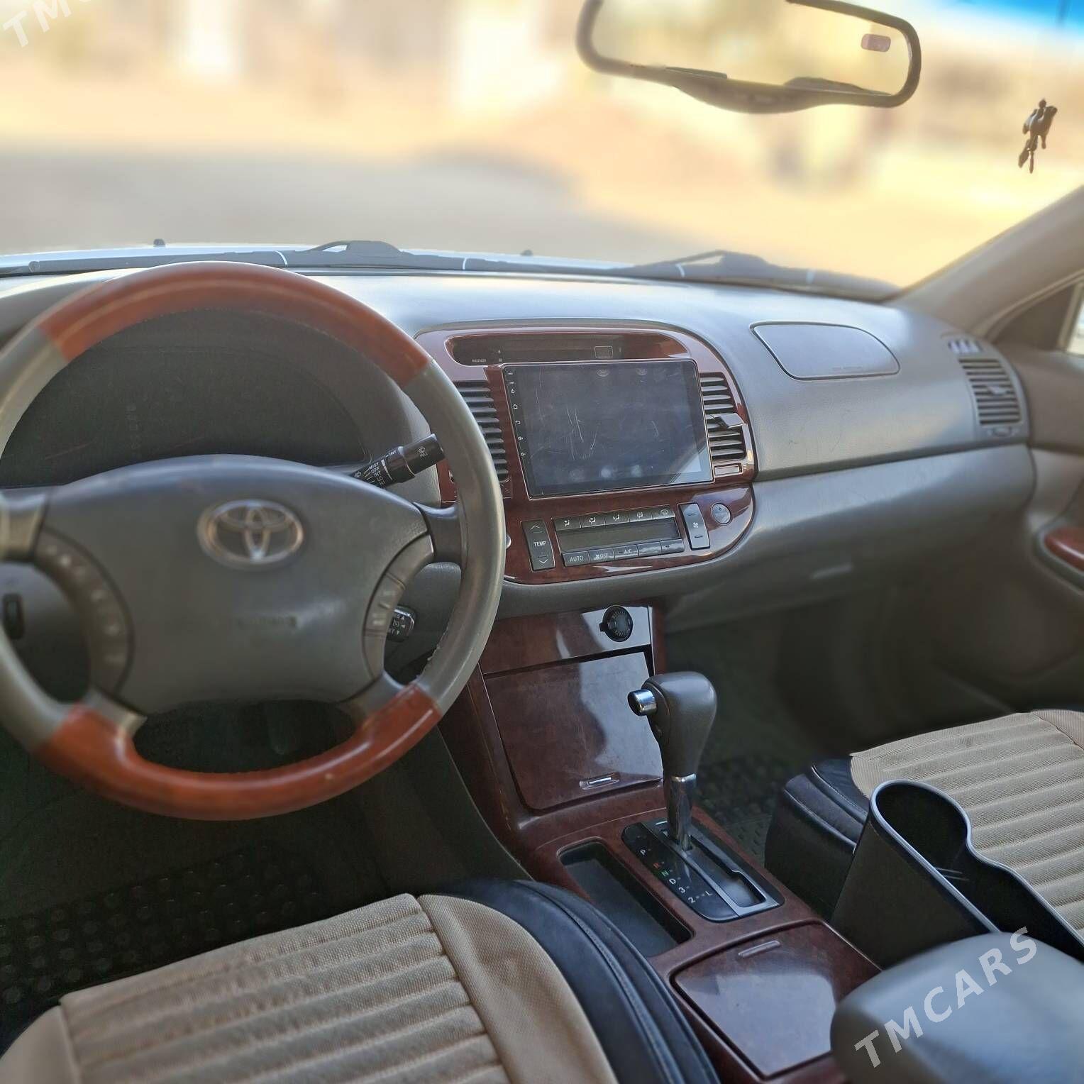 Toyota Camry 2005 - 180 000 TMT - Şabat etr. - img 9