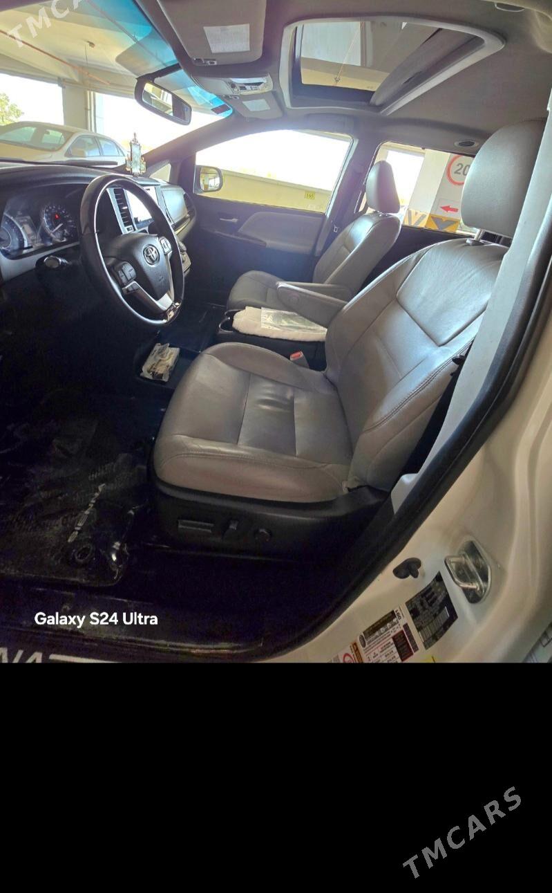 Toyota Sienna 2018 - 460 000 TMT - Ашхабад - img 7