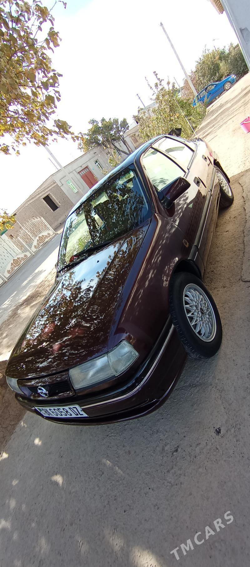 Opel Vectra 1993 - 42 000 TMT - Daşoguz - img 3
