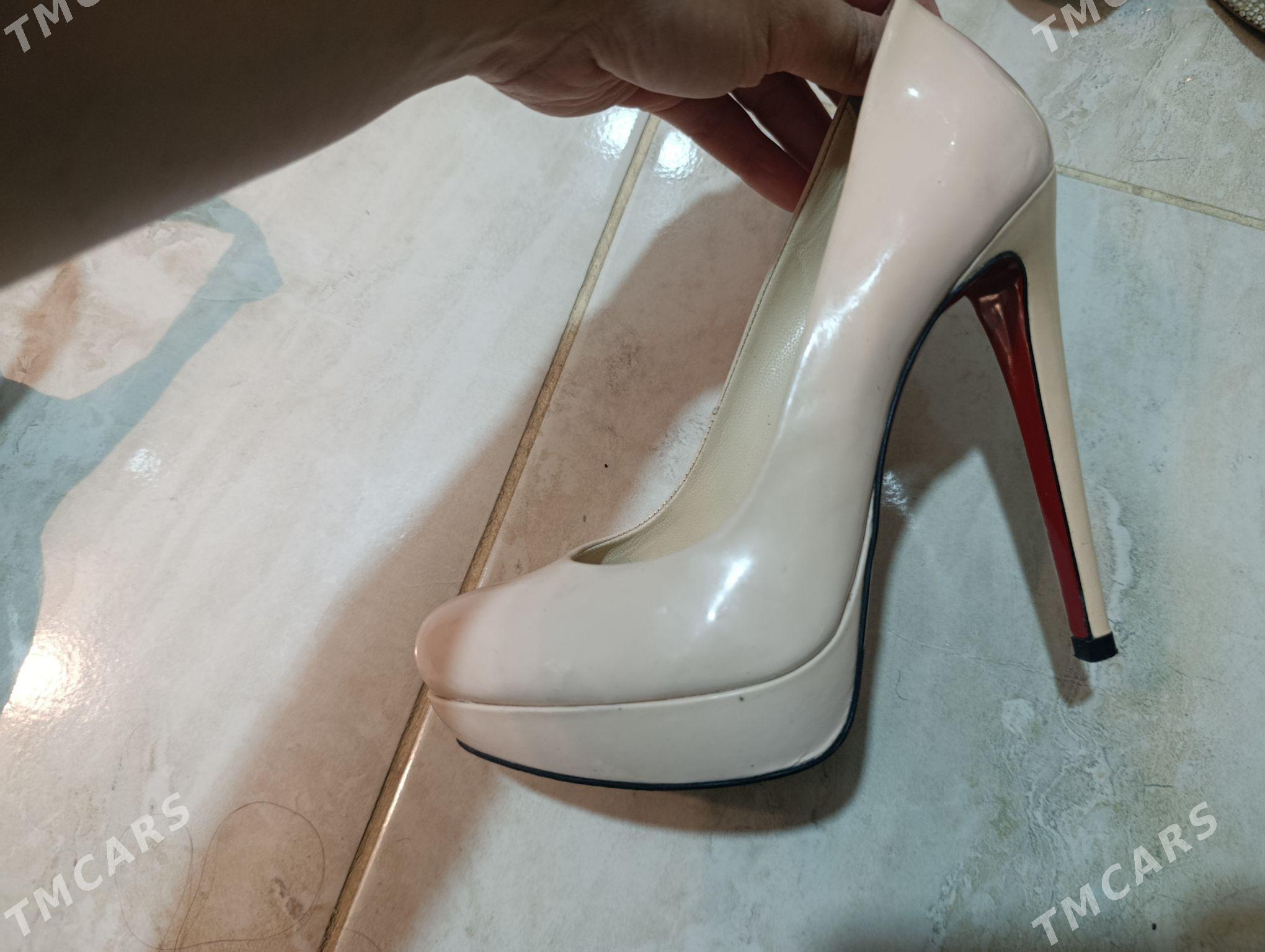 ökjeli köwüş kablukly şpilka - Ашхабад - img 4