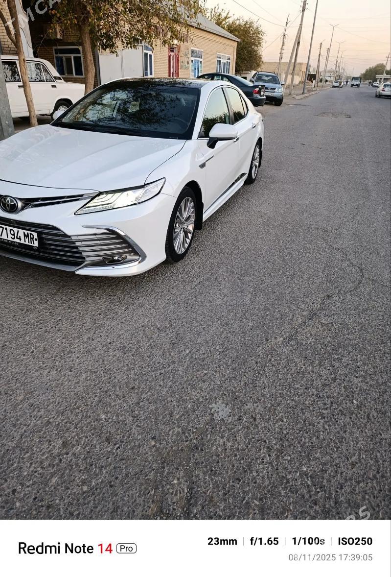 Toyota Camry 2020 - 320 000 TMT - Baýramaly - img 7