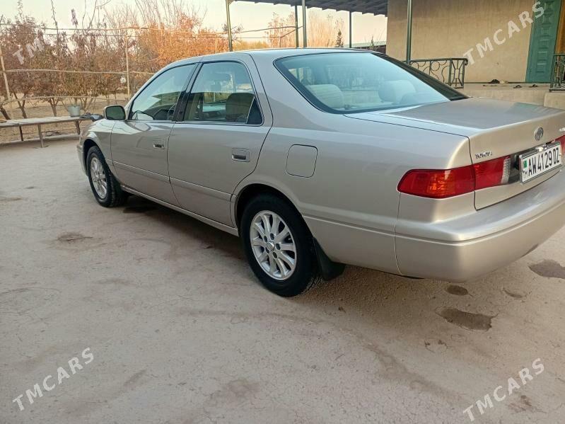 Toyota Camry 2000 - 200 000 TMT - Кёнеургенч - img 1
