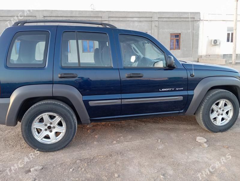 Jeep Liberty 2003 - 150 000 TMT - Türkmenabat - img 3