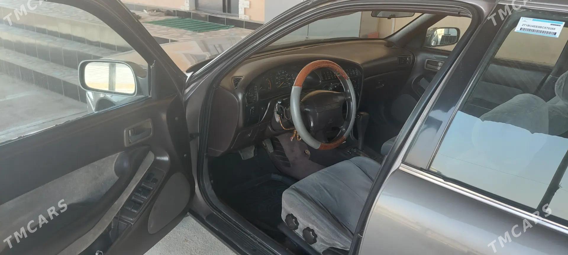 Toyota Camry 1993 - 97 000 TMT - Mary - img 2