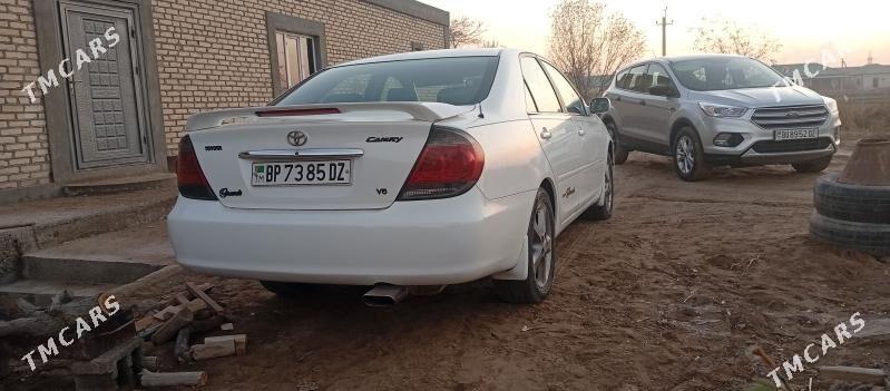 Toyota Camry 2003 - 190 000 TMT - Şabat etr. - img 3