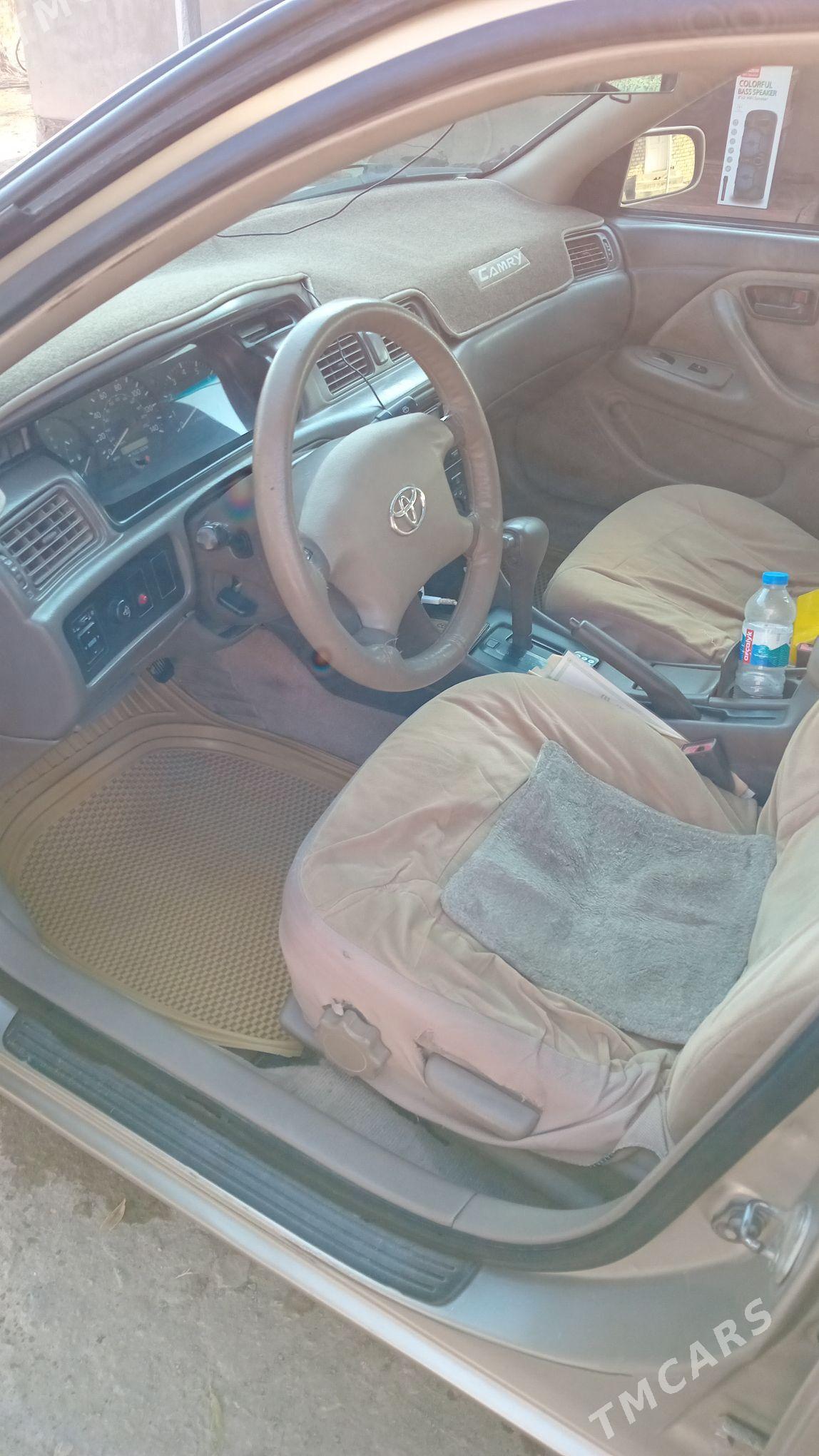 Toyota Camry 1997 - 130 000 TMT - Кёнеургенч - img 2