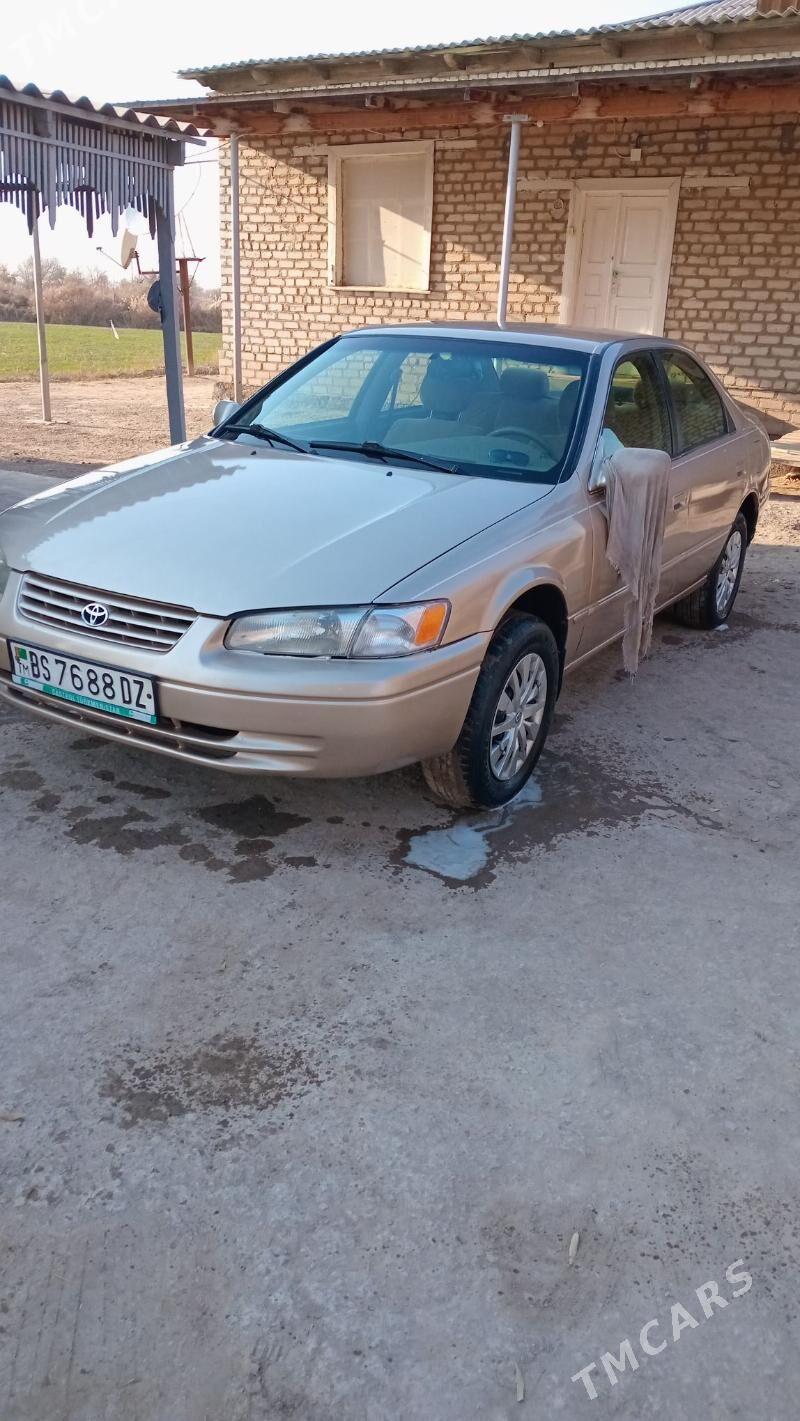 Toyota Camry 1997 - 130 000 TMT - Кёнеургенч - img 3