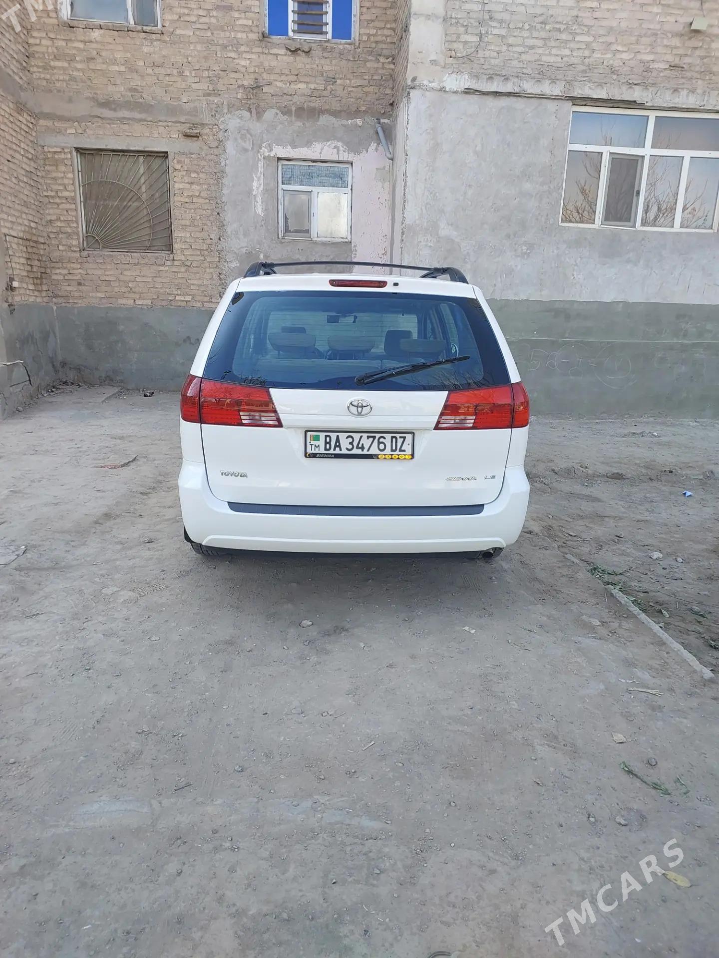 Toyota Sienna 2005 - 200 000 TMT - Daşoguz - img 4