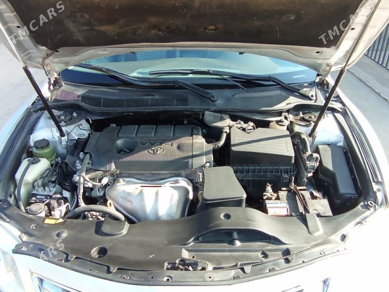 Toyota Camry 2010 - 180 000 TMT - Фарап - img 4