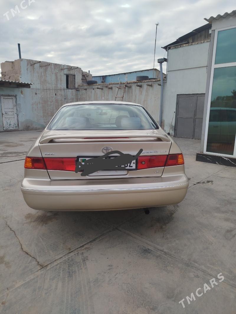 Toyota Camry 1999 - 135 000 TMT - Дашогуз - img 5