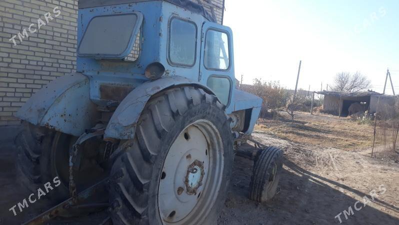 MTZ T-28 1980 - 25 000 TMT - Dänew - img 1