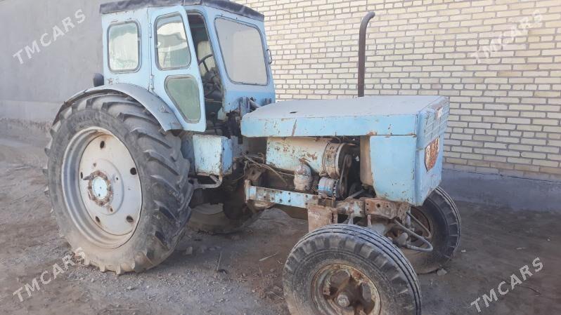 MTZ T-28 1980 - 25 000 TMT - Dänew - img 5