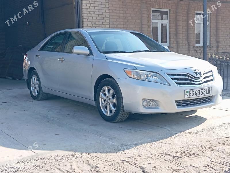 Toyota Camry 2010 - 180 000 TMT - Фарап - img 1