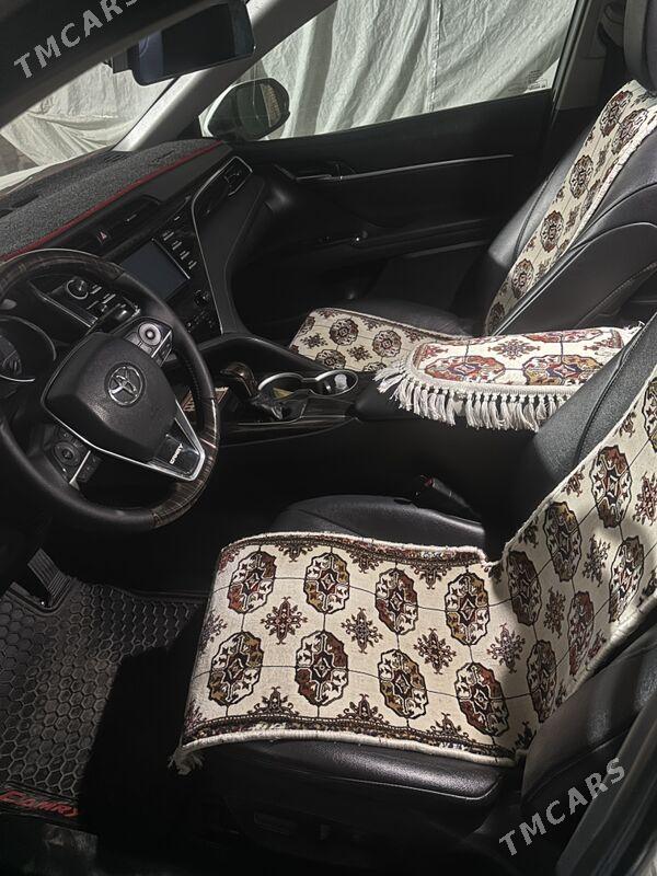 Toyota Camry 2018 - 300 000 TMT - Байрамали - img 2