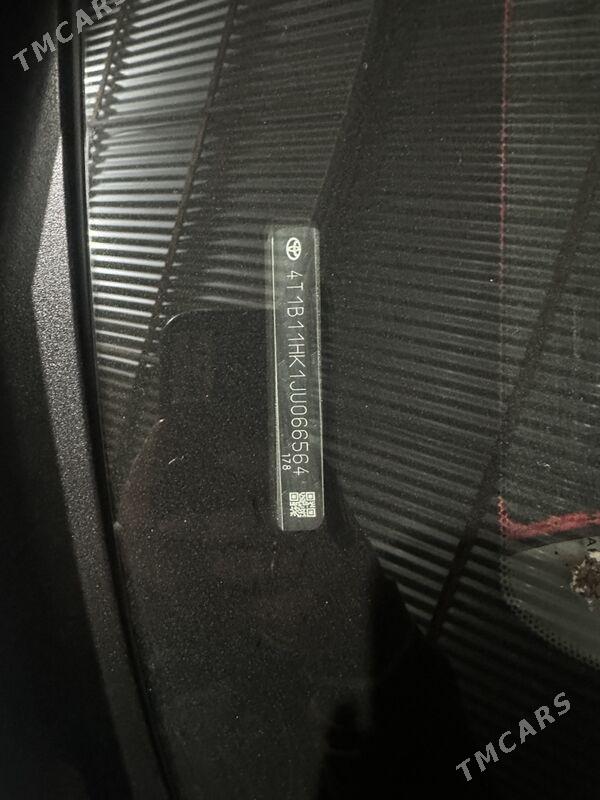 Toyota Camry 2018 - 300 000 TMT - Байрамали - img 3