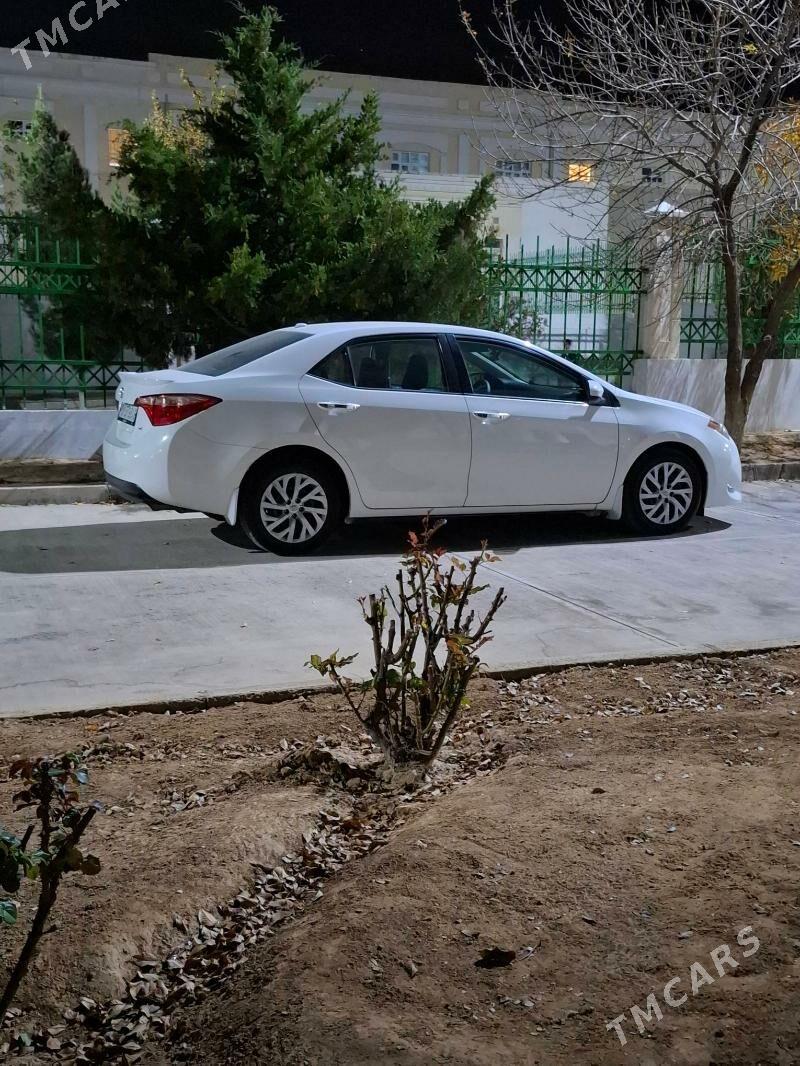 Toyota Corolla 2018 - 225 000 TMT - Ашхабад - img 2