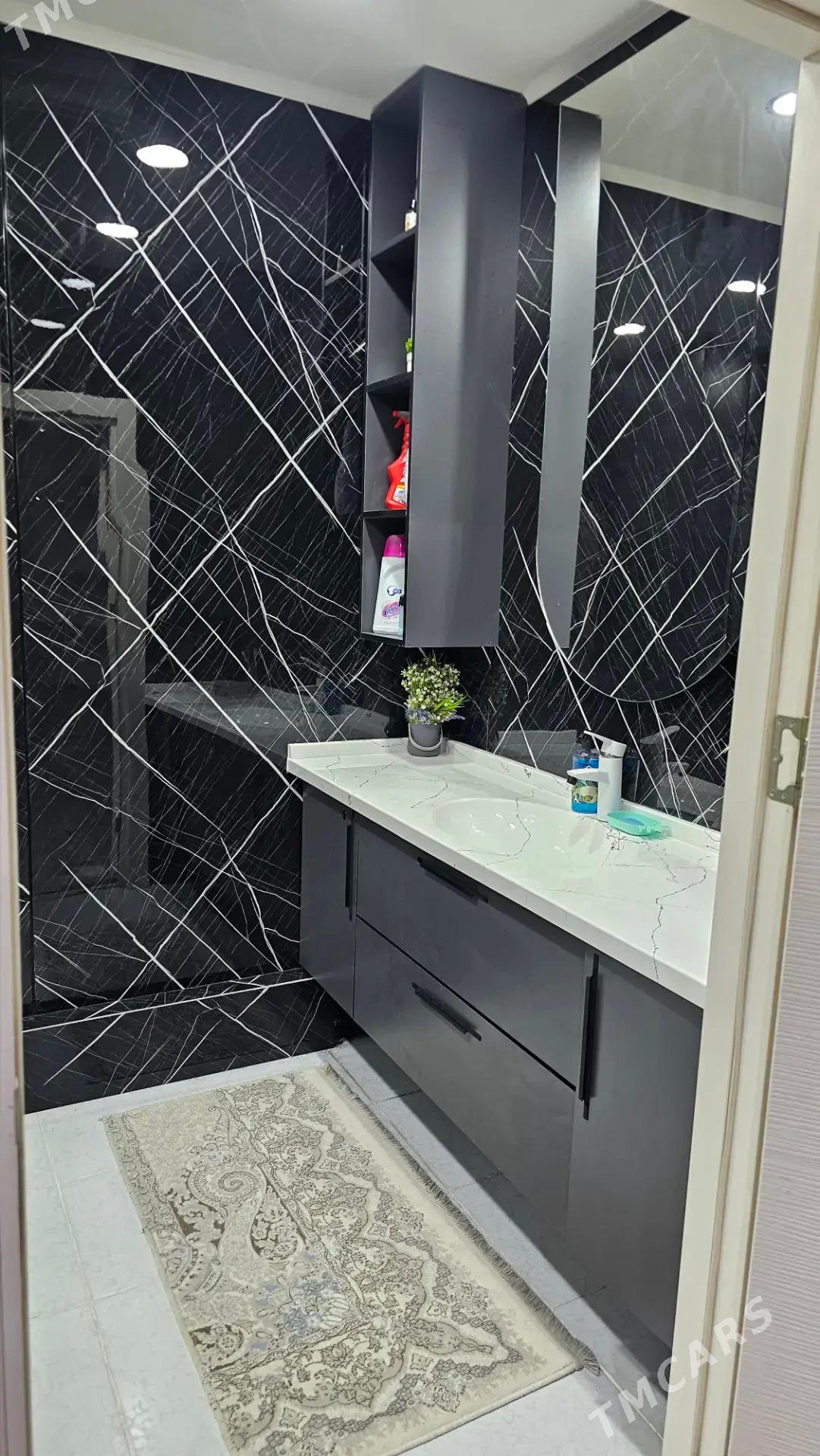 Anew panel 4/4 3kom 114m² - Анев - img 7