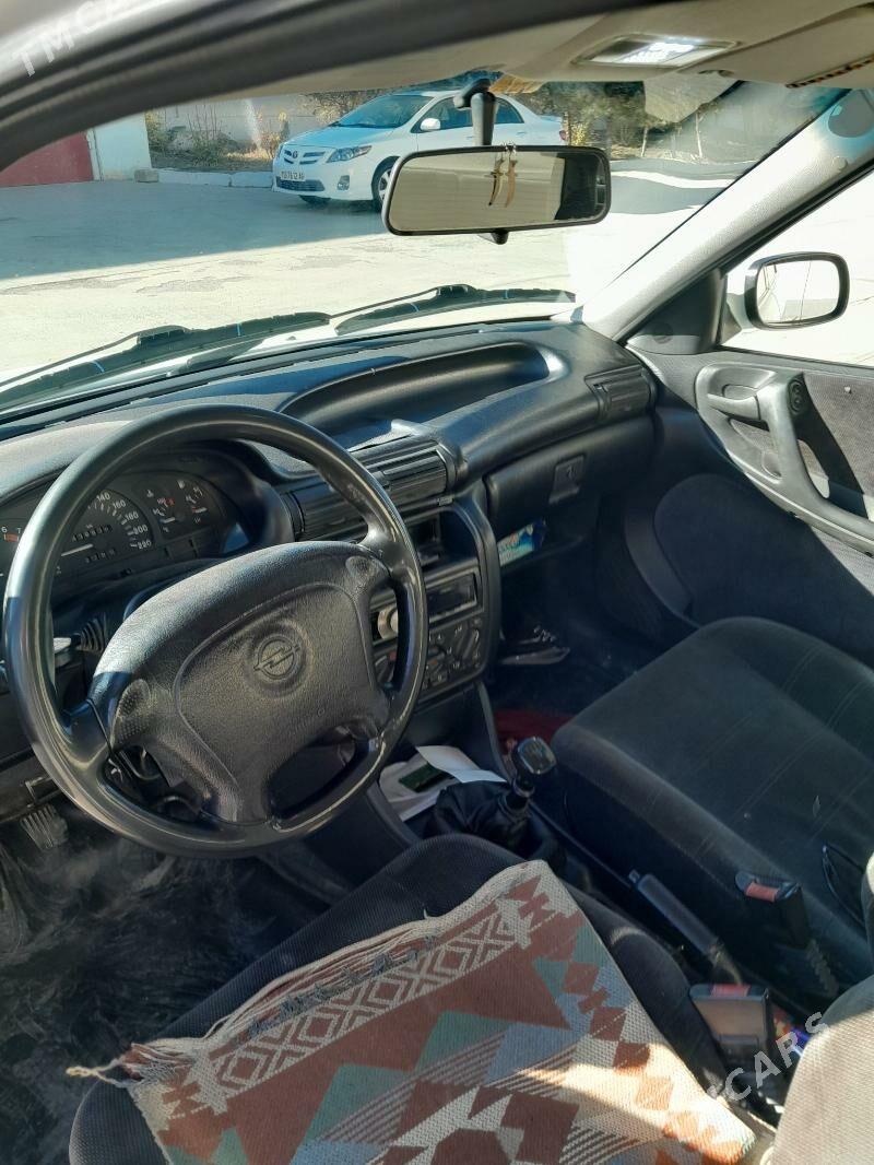 Opel Astra 1994 - 55 000 TMT - Бузмеин - img 4