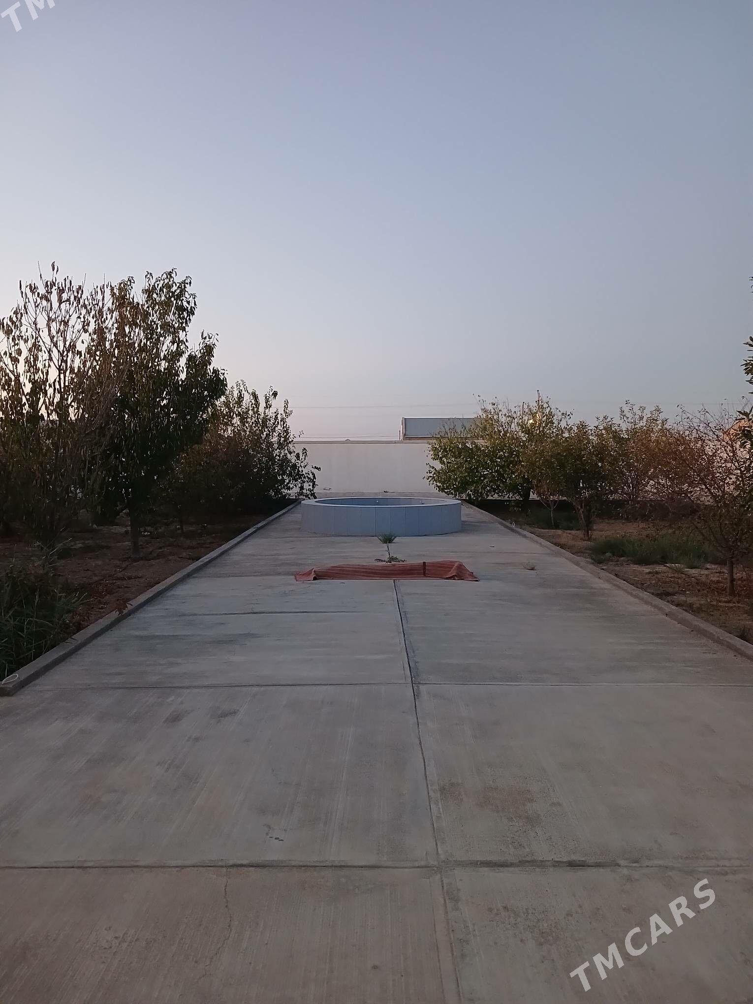 Jay - Гызыларбат - img 2