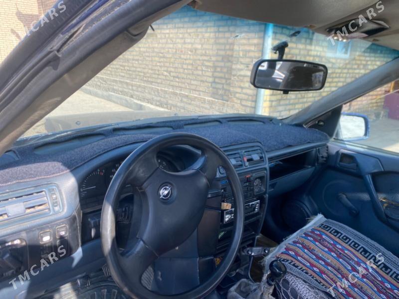 Opel Vectra 1992 - 25 000 TMT - Мургап - img 5