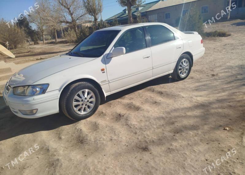 Toyota Camry 2001 - 200 000 TMT - Türkmenbaşy etr. - img 2