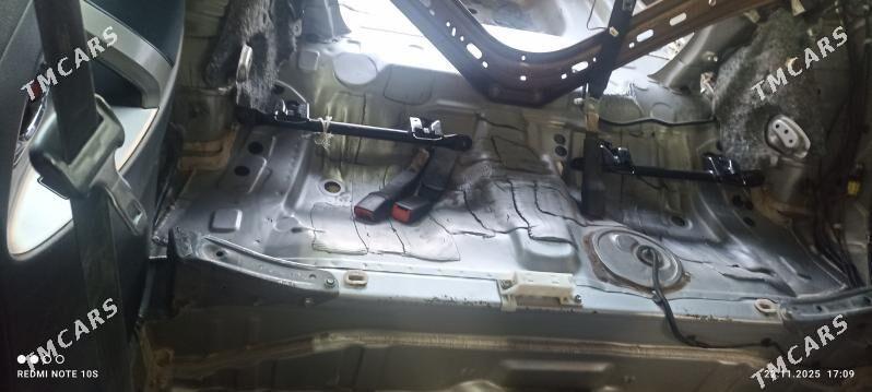 Toyota Camry 2010 - 220 000 TMT - Мургап - img 10