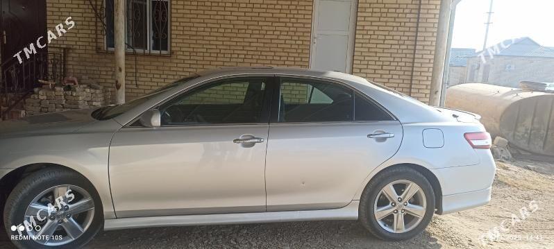 Toyota Camry 2010 - 220 000 TMT - Мургап - img 3