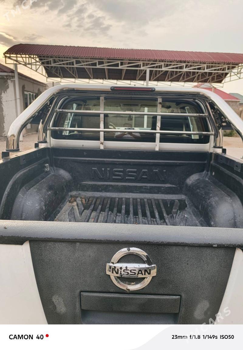Nissan Navara 2012 - 180 000 TMT - Balkanabat - img 6