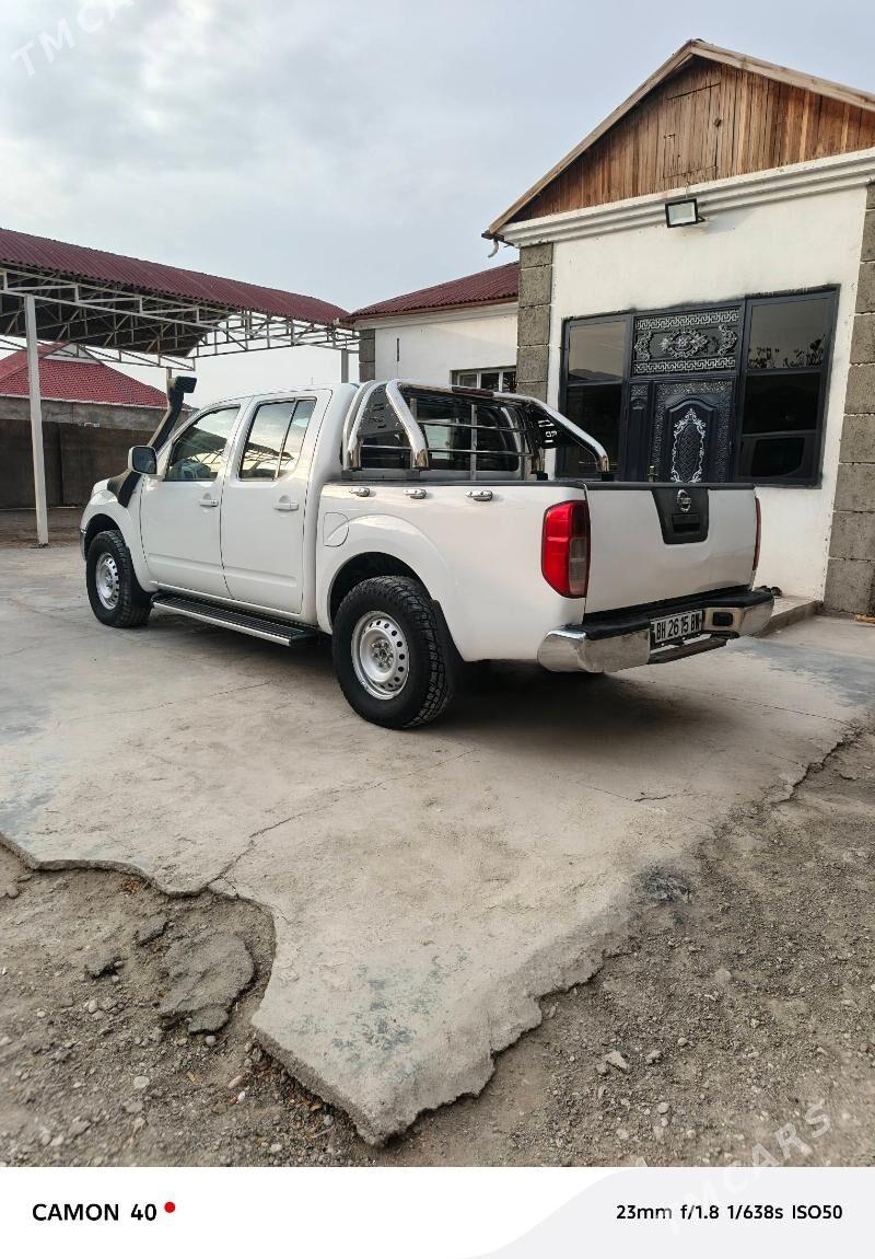 Nissan Navara 2012 - 180 000 TMT - Balkanabat - img 1