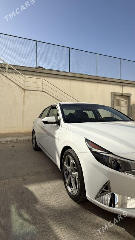 Hyundai Elantra 2022 - 305 000 TMT - Ашхабад - img 4