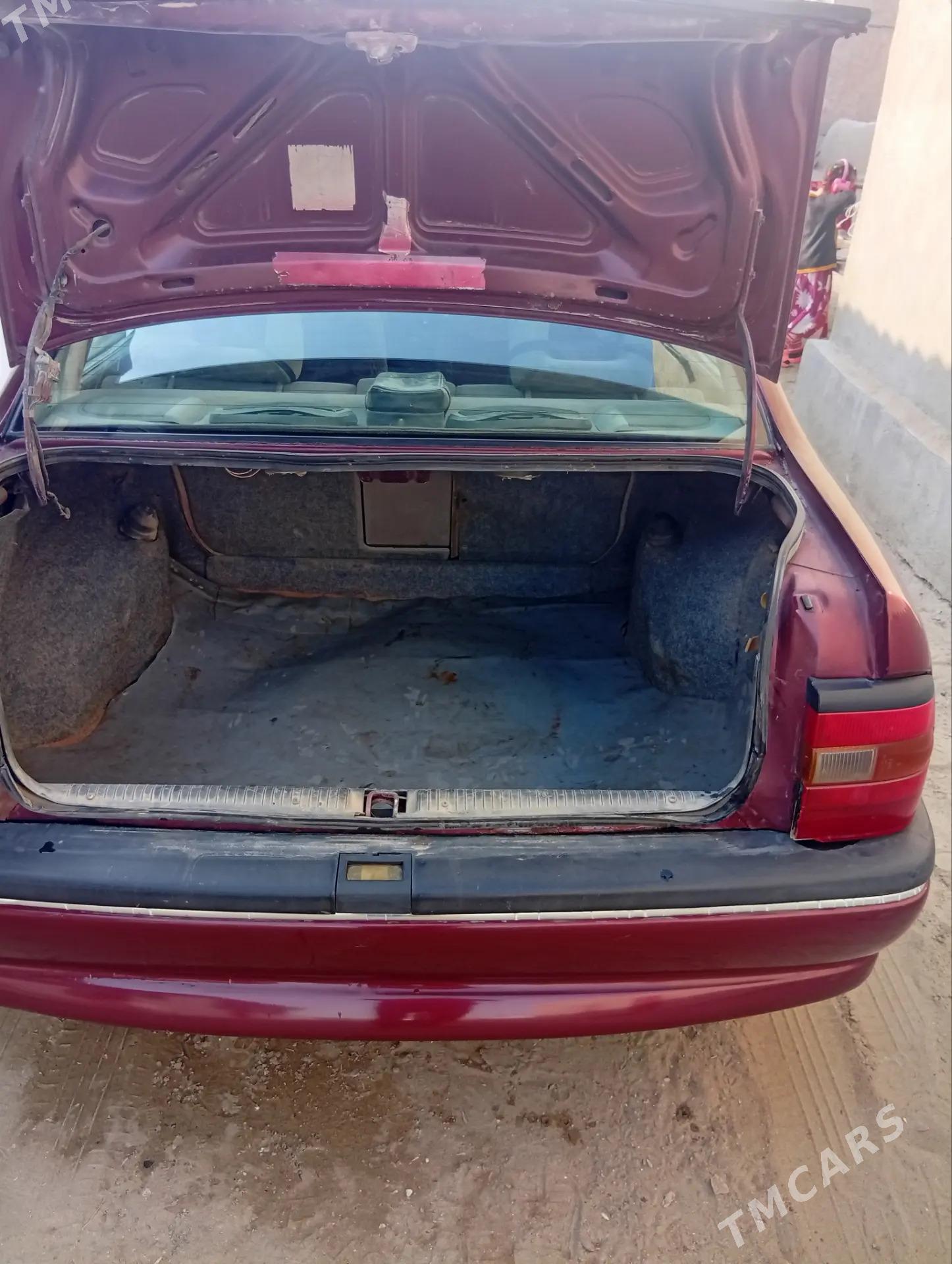 Opel Vectra 1989 - 50 000 TMT - Койтендаг - img 2