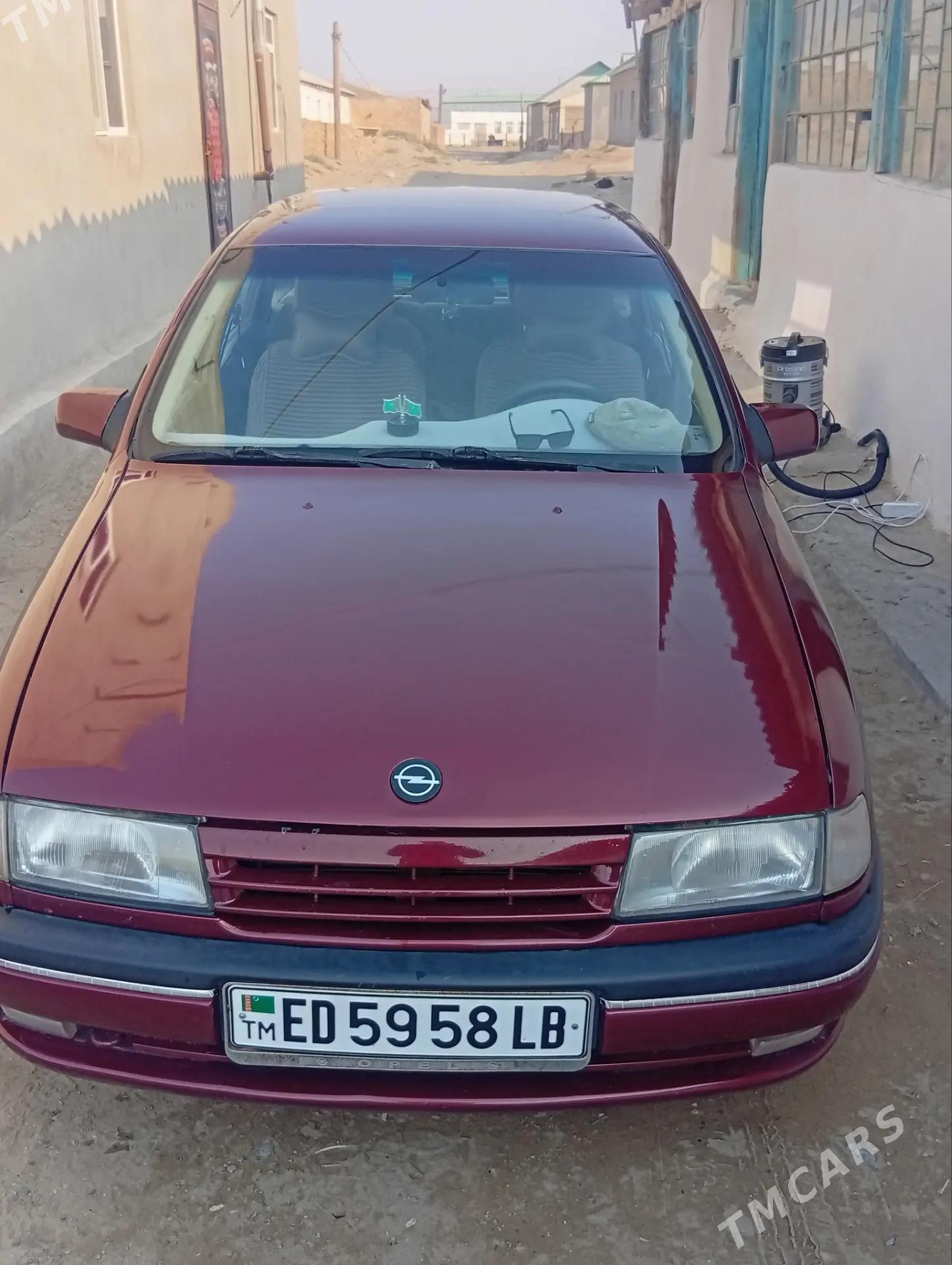 Opel Vectra 1989 - 50 000 TMT - Койтендаг - img 1