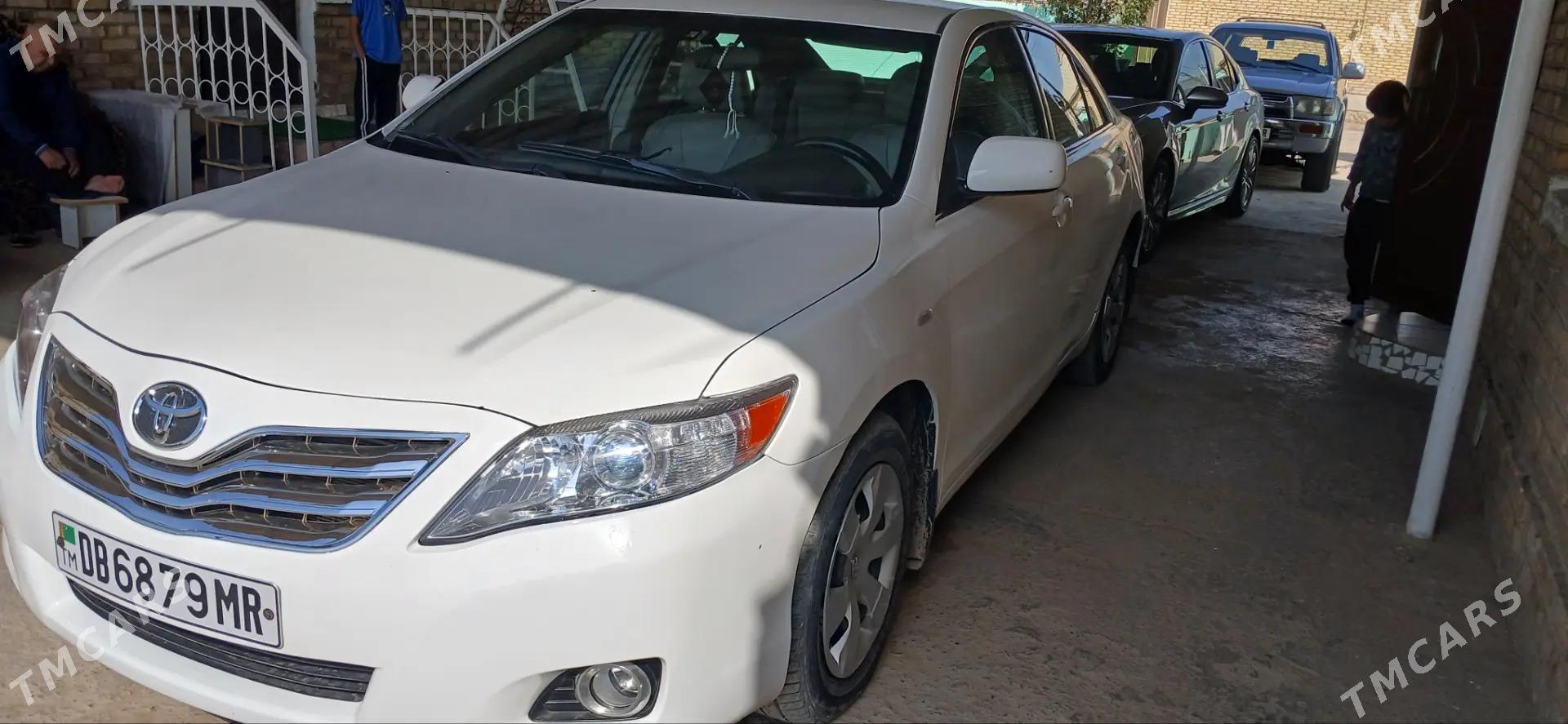 Toyota Camry 2010 - 190 000 TMT - Байрамали - img 2