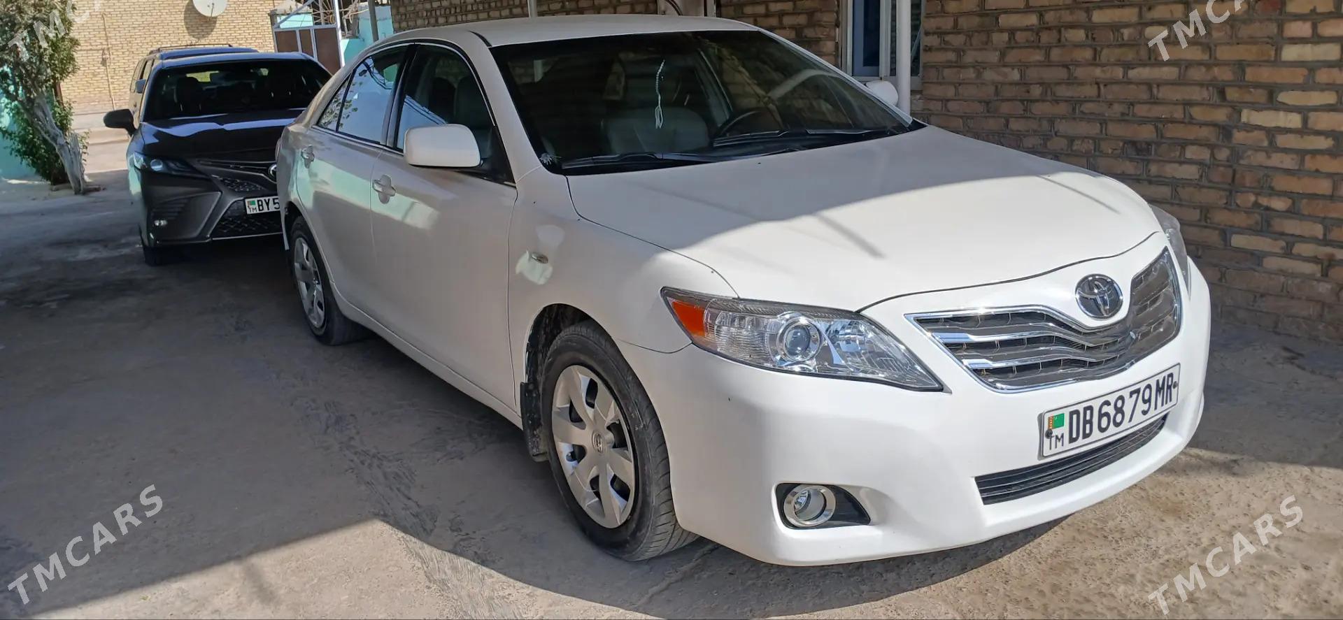 Toyota Camry 2010 - 190 000 TMT - Байрамали - img 1