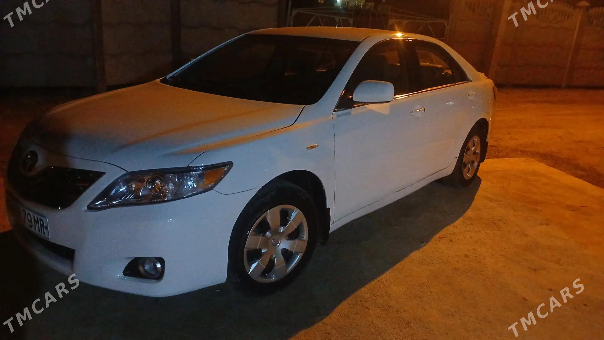 Toyota Camry 2010 - 190 000 TMT - Байрамали - img 5