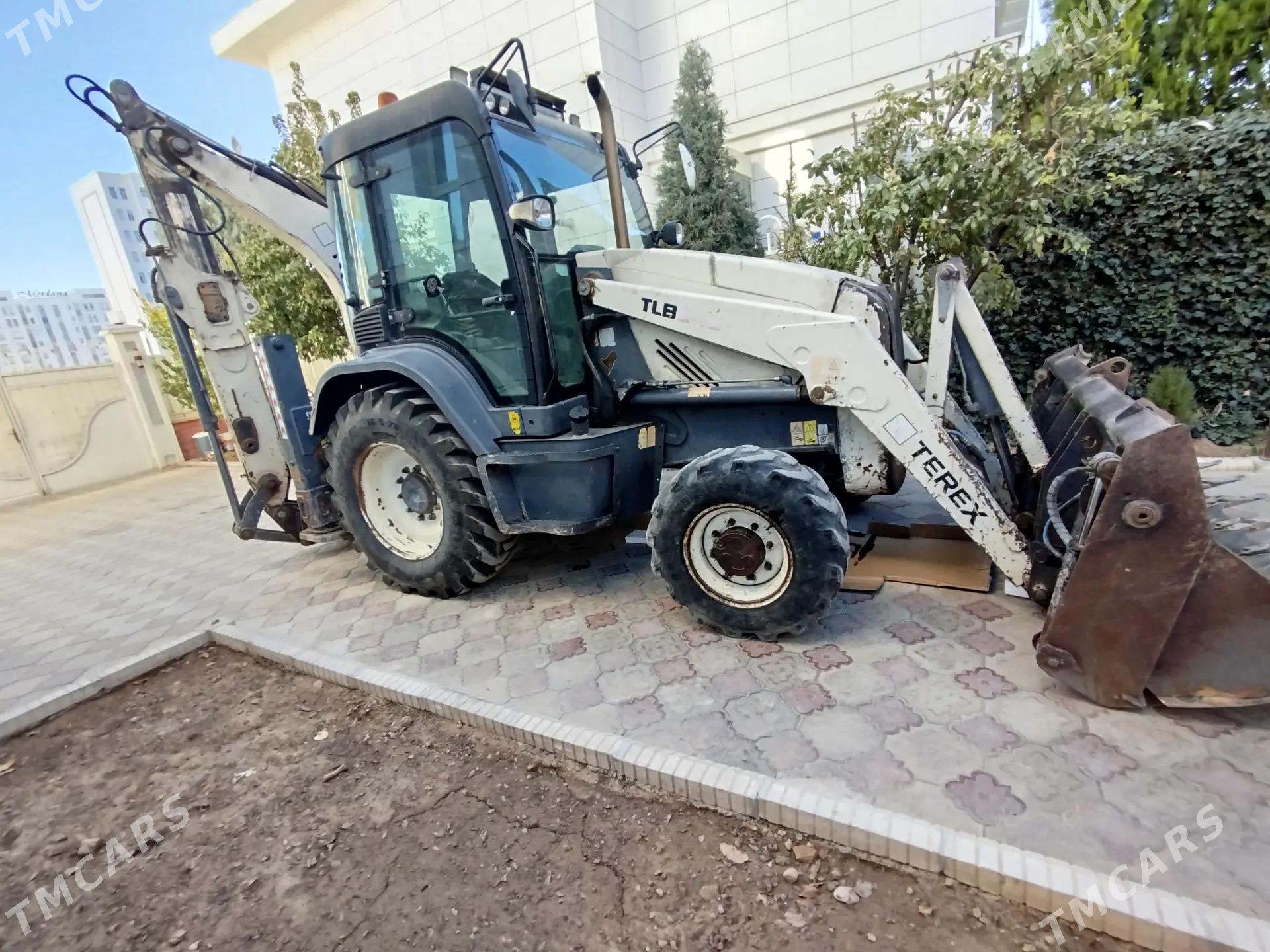 JCB 3CX Compact 2011 - 600 000 TMT - Ашхабад - img 2