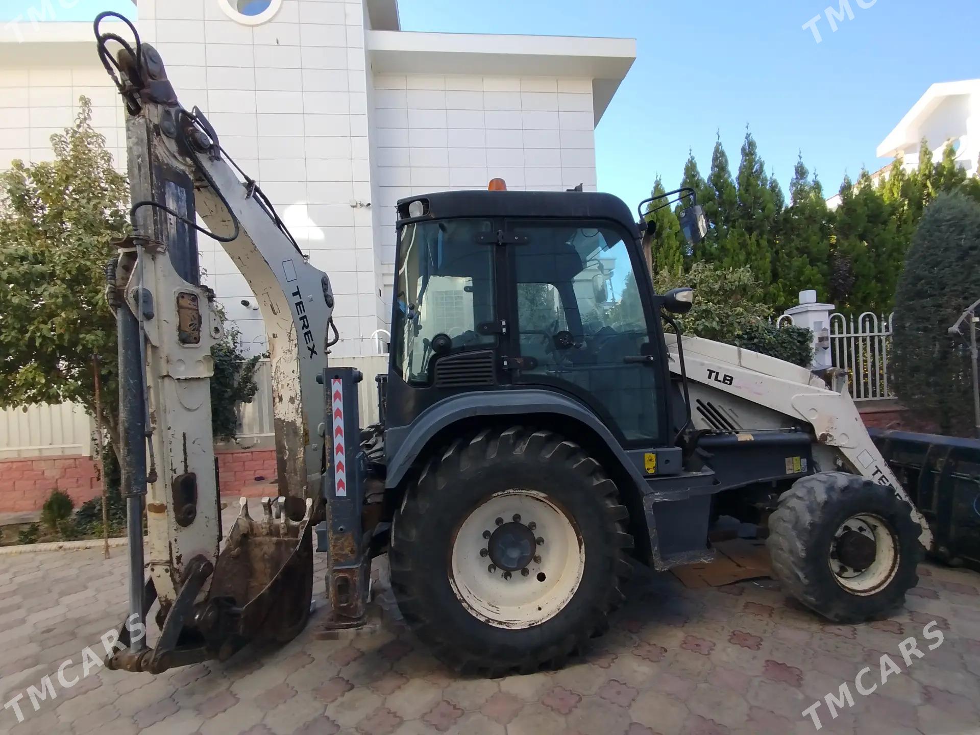 JCB 3CX Compact 2011 - 600 000 TMT - Ашхабад - img 1