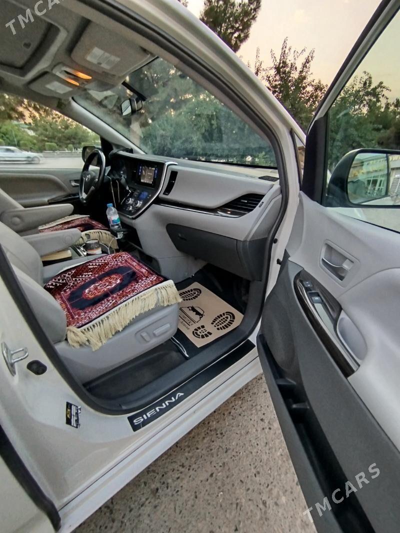 Toyota Sienna 2017 - 380 000 TMT - Туркменабат - img 8
