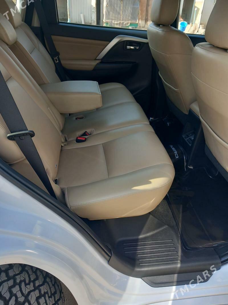 Mitsubishi Pajero 2020 - 435 000 TMT - Ашхабад - img 9
