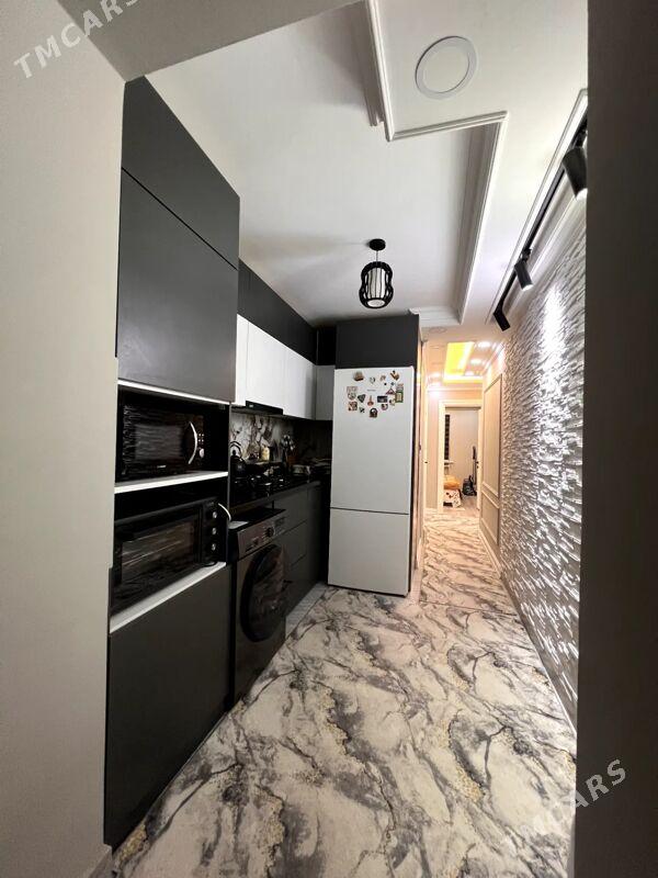 10 mkr Hudayberdiyew - 10 мкр - img 2