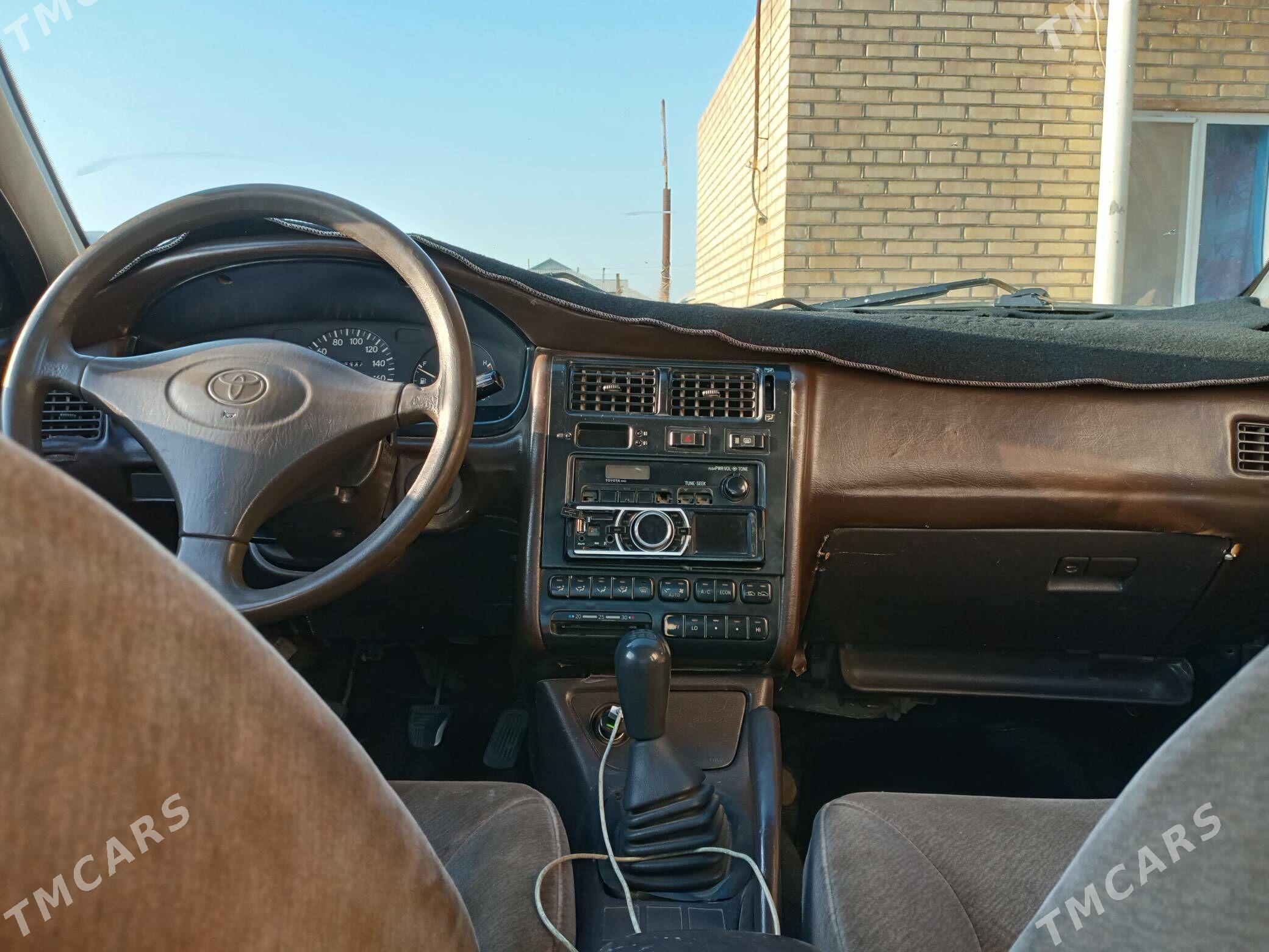 Toyota Corona 1992 - 55 000 TMT - Mary - img 1