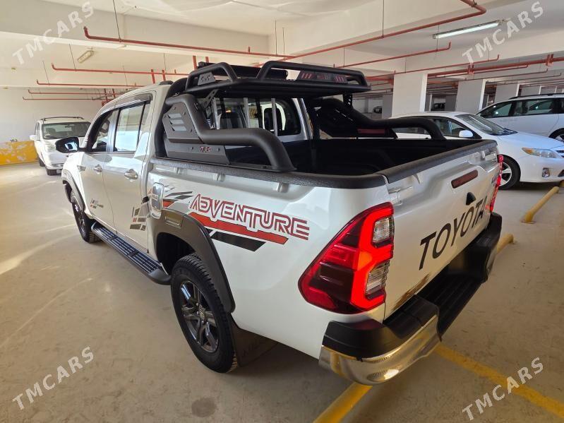 Toyota Hilux 2024 - 666 000 TMT - Ашхабад - img 4