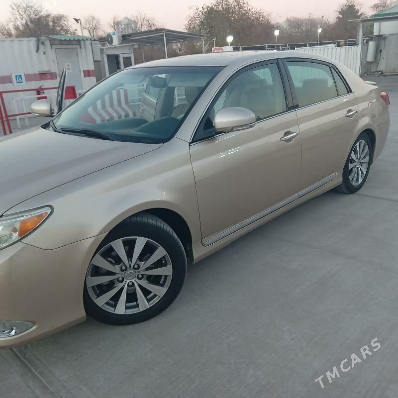 Toyota Avalon 2010 - 310 000 TMT - Бузмеин - img 2