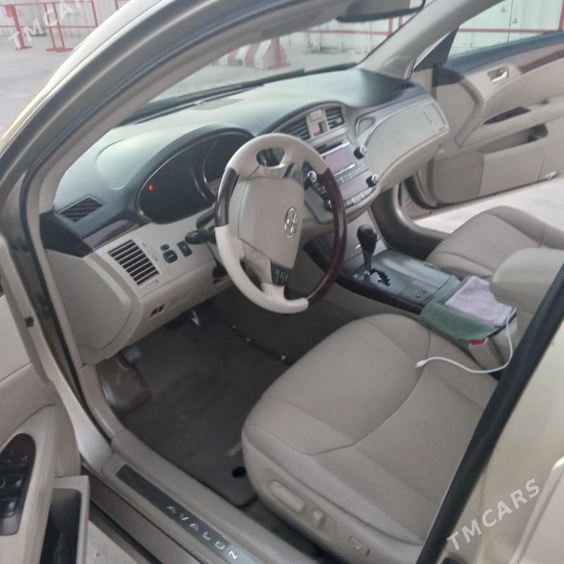 Toyota Avalon 2010 - 310 000 TMT - Бузмеин - img 3