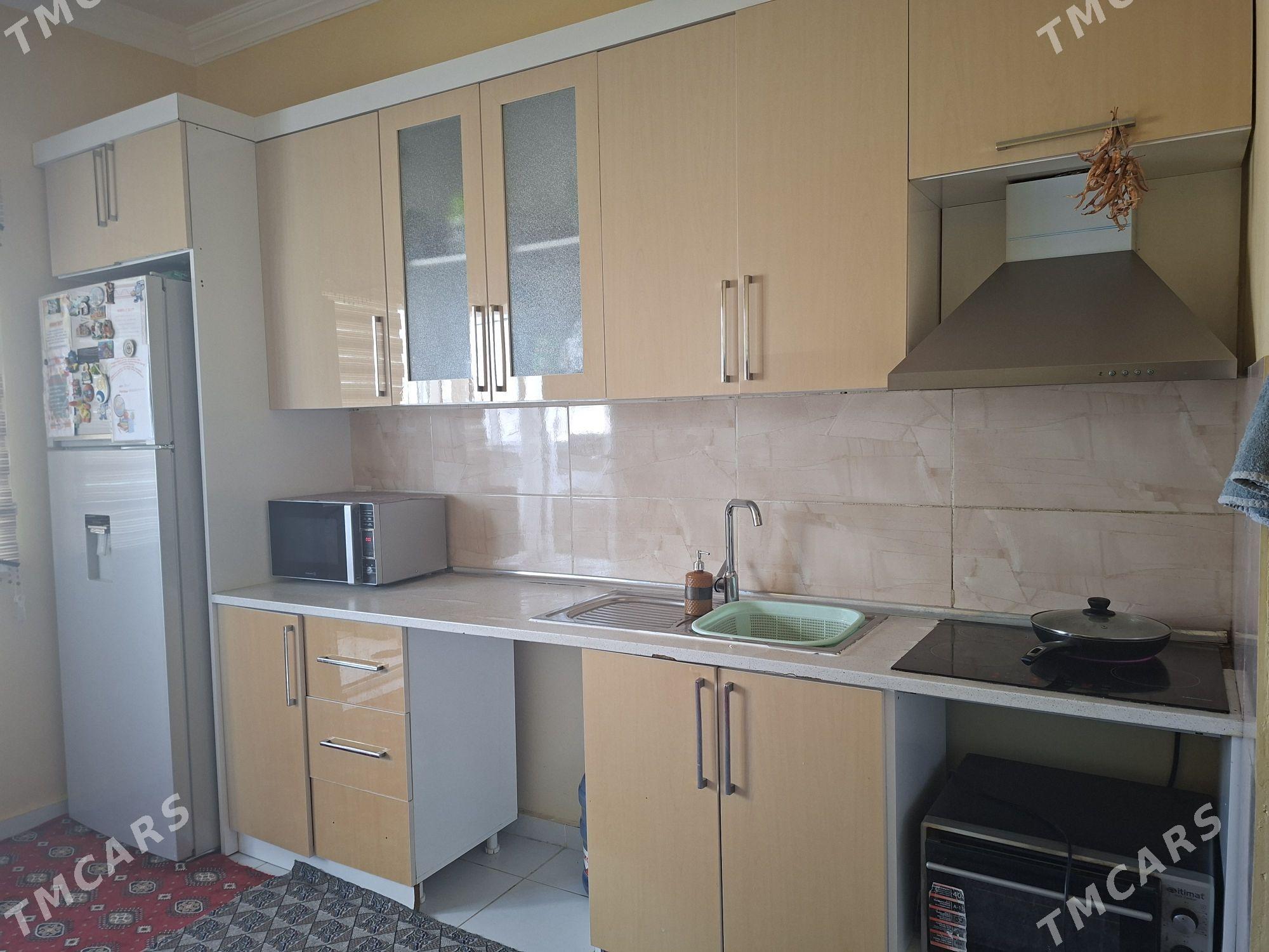 Kuhonnyÿ mebel - Parahat 8 - img 3