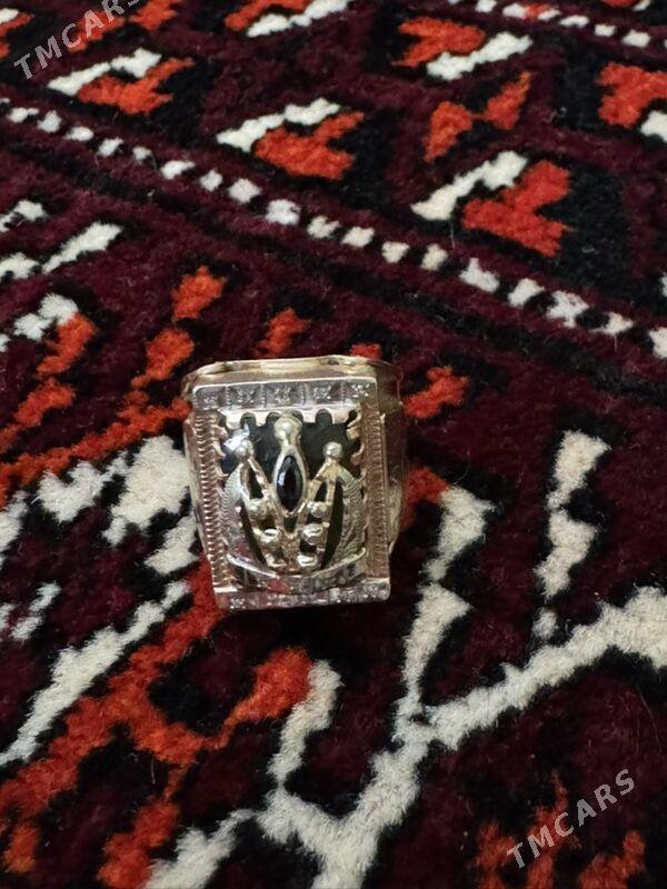 Gyzyl yuzuk - Анев - img 2