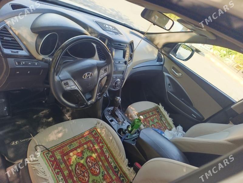 Hyundai Santa Fe 2012 - 250 000 TMT - 2 мкр - img 4
