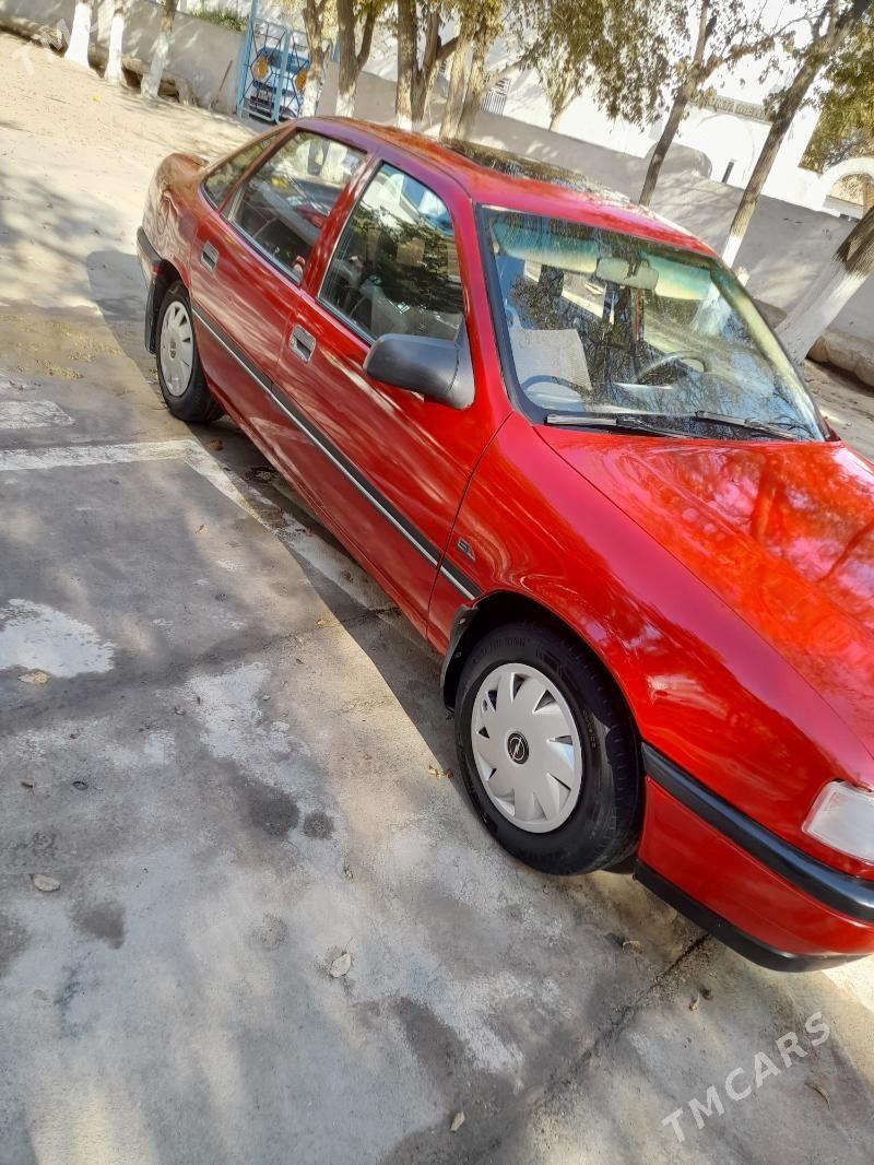 Opel Vectra 1992 - 38 000 TMT - Mary - img 1