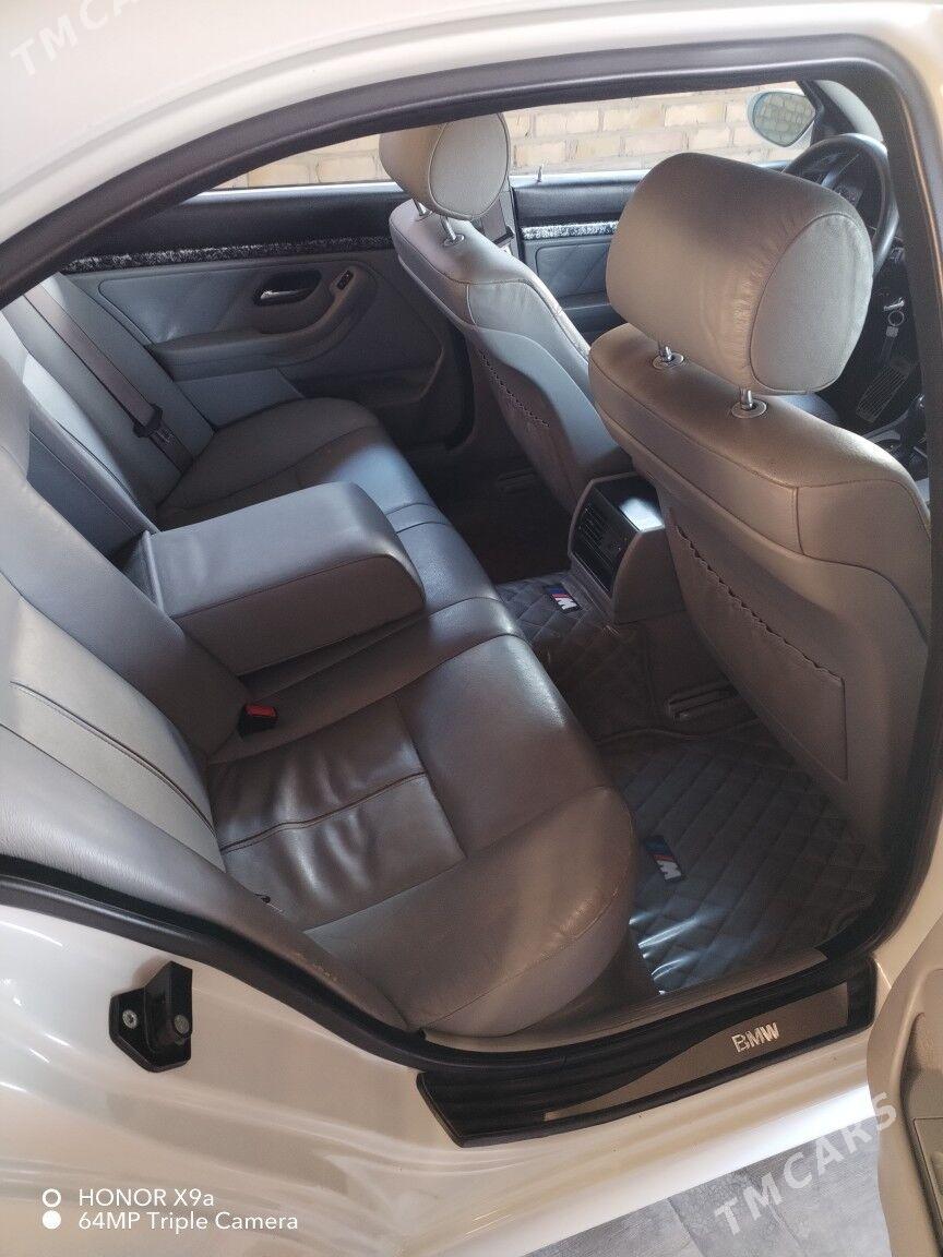 BMW 530 2002 - 176 000 TMT - Mary - img 5